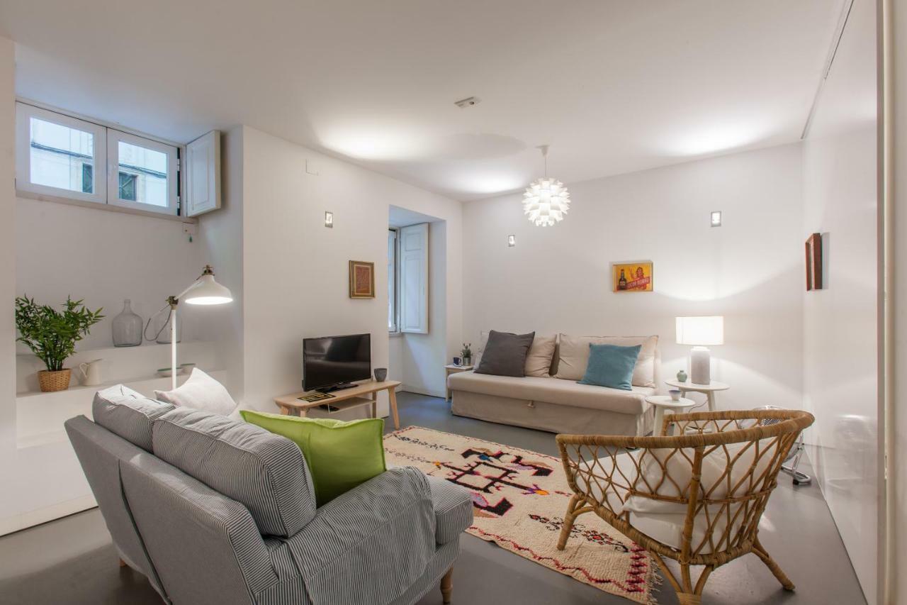 Renovated Apart With Private Courtyard, By Timecooler Lisbon Exterior photo