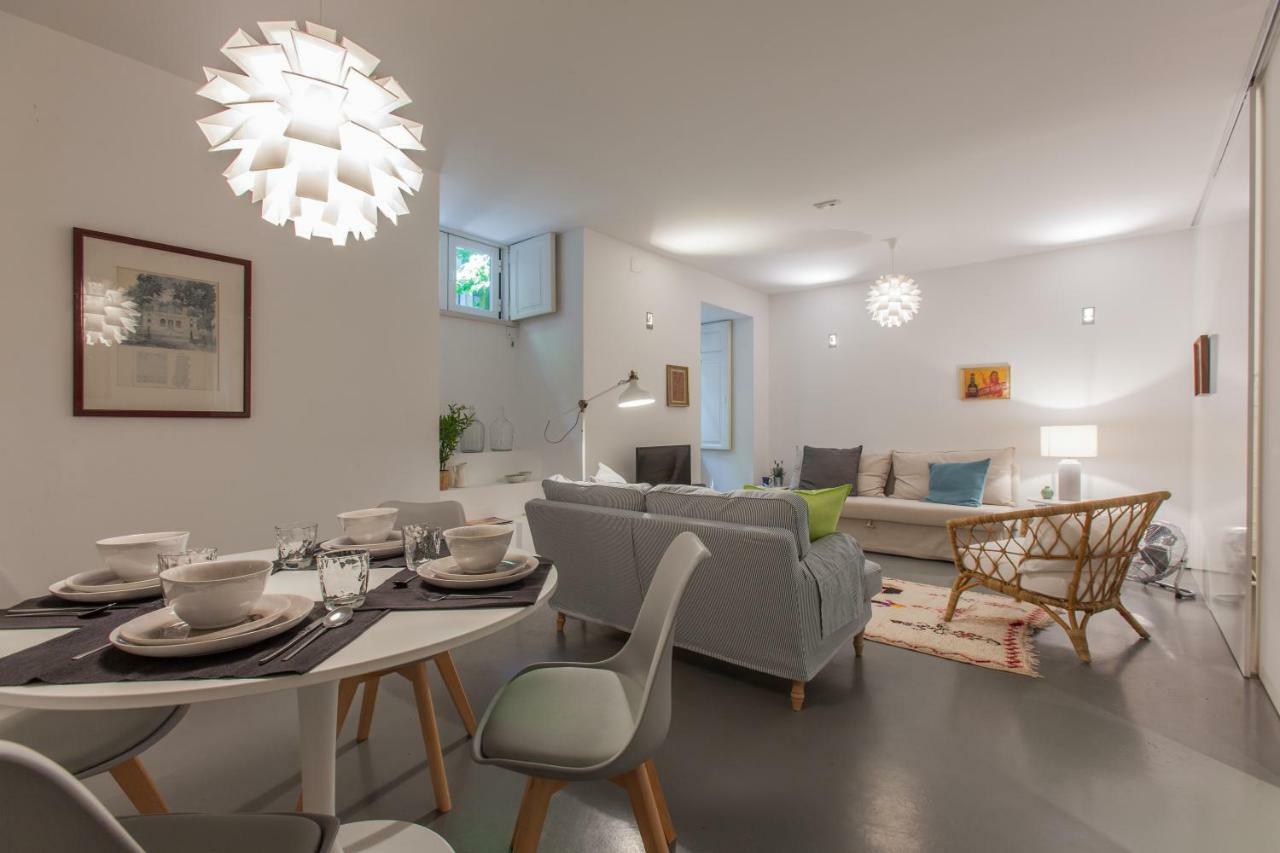 Renovated Apart With Private Courtyard, By Timecooler Lisbon Exterior photo