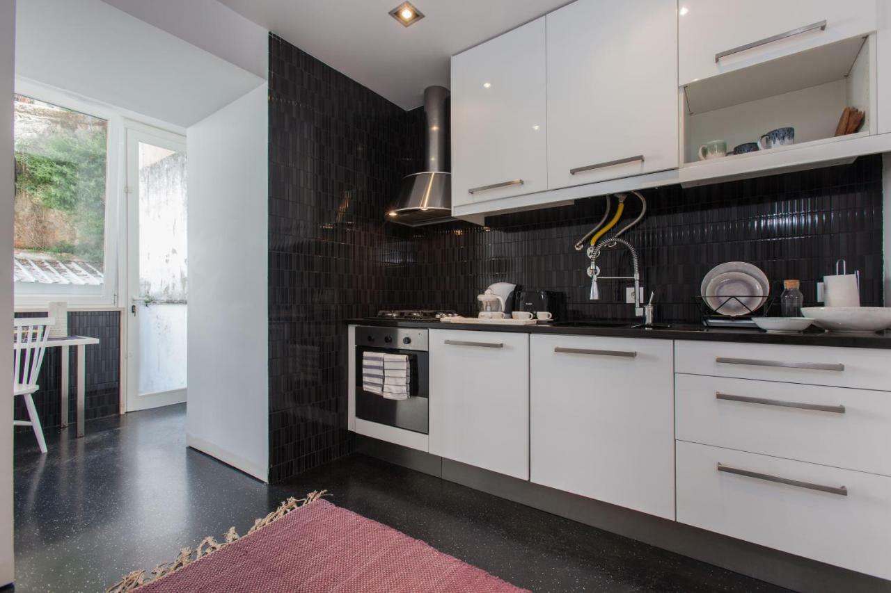 Renovated Apart With Private Courtyard, By Timecooler Lisbon Exterior photo
